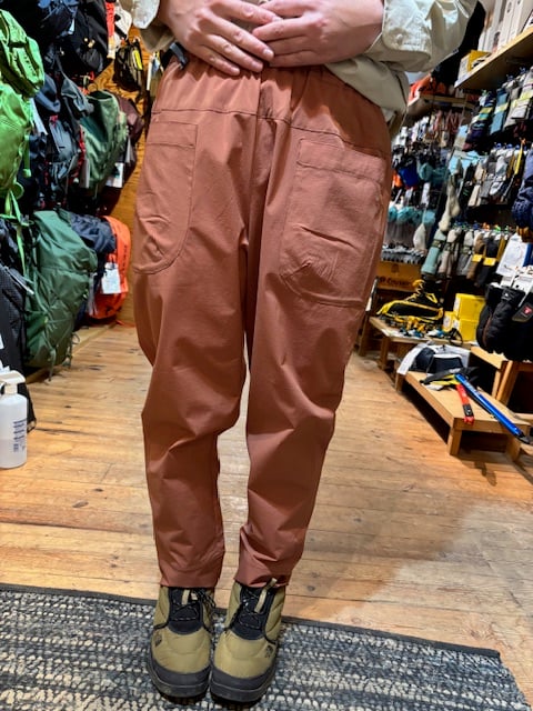 ソフトシェルのパンツ (AXESQUIN ELEMENTS 2025春夏) | HIKE STORE