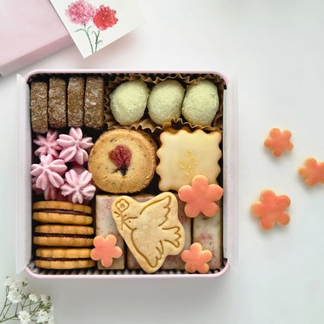 Tsumugi 花柄ギフトボックスクッキー28枚入り 焼菓子 tsumugi