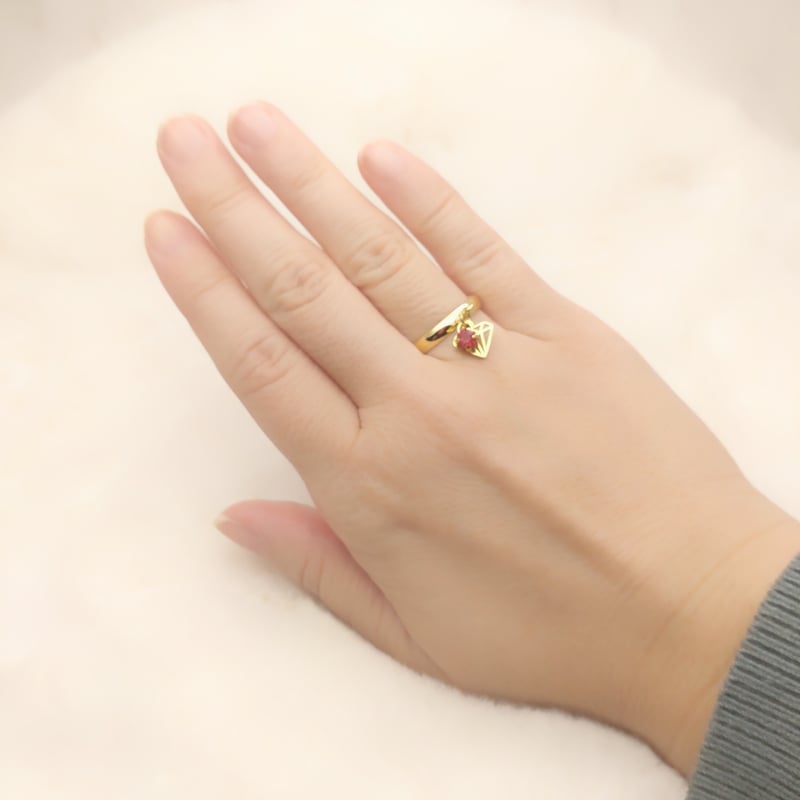 ダイヤチャーム付きリング | Trovare