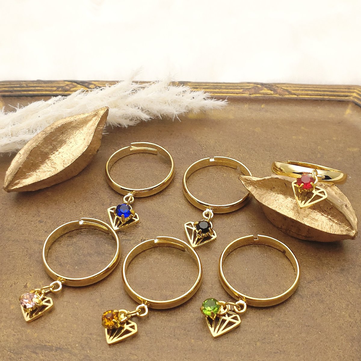 ダイヤチャーム付きリング | Trovare