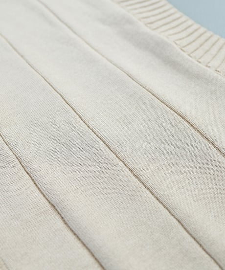 #-09 Giza cotton vneck knit vest (Beige)