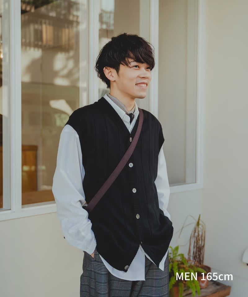 09 Giza cotton vneck knit vest (Black) | UNFOLK 09 Giza cotton vneck knit vest (Black) | UNFOLK