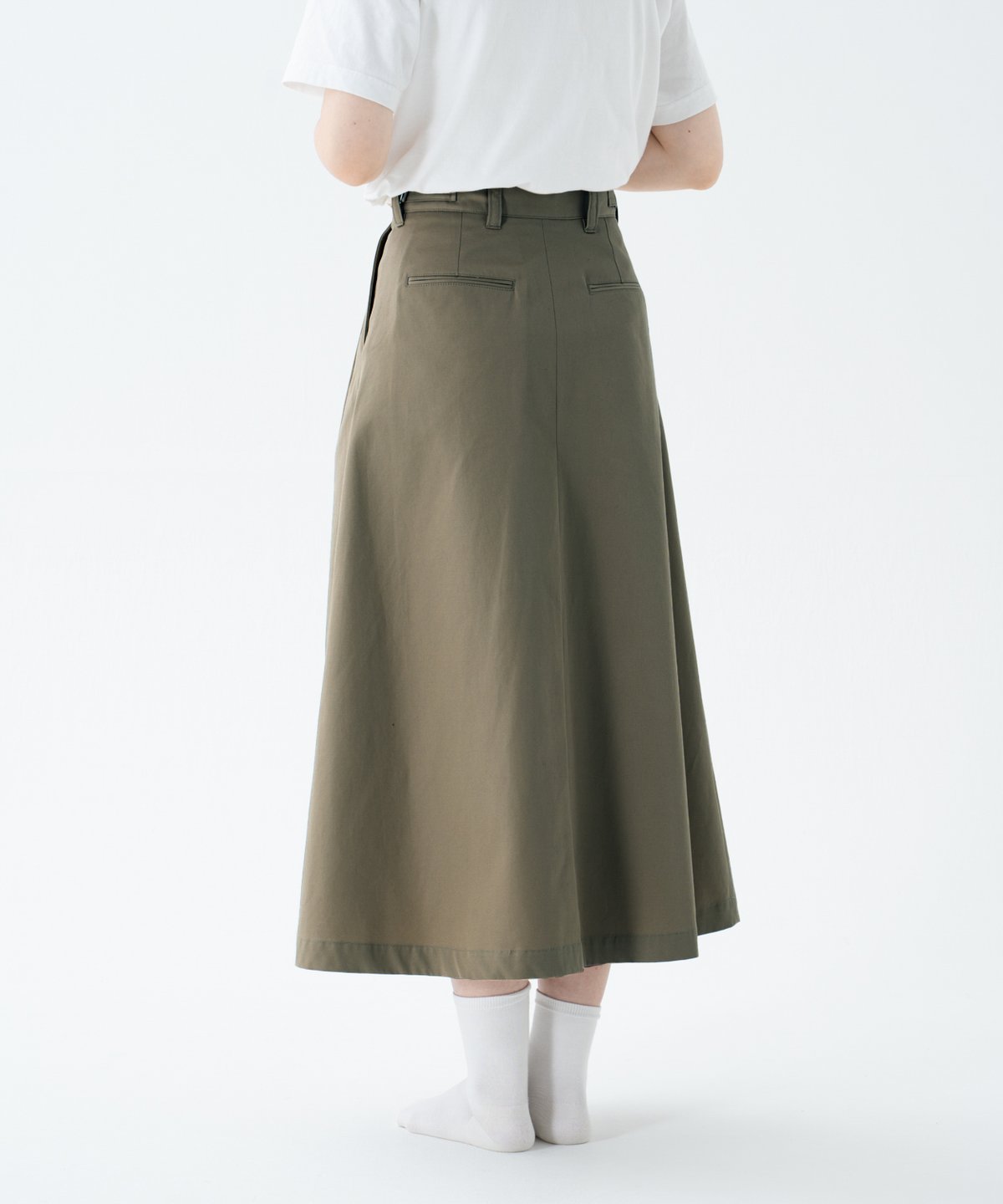 70 Ventile gabardine 2tuck skirt (Khaki) | UN