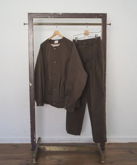 #-05 Ventile gabardine roundneck blouson (Brown)