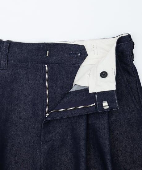 #-70 Rigid denim 2tuck skirt