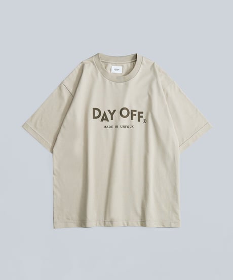 #-10 "DAYOFF" loose classic logo tee（Beige）