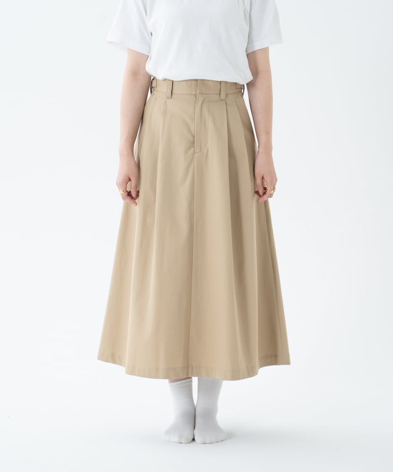 70 Ventile gabardine 2tuck skirt (Beige) | UN