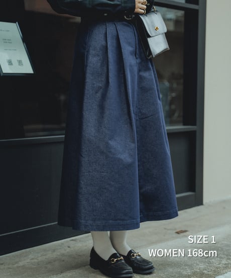 #-70 Rigid denim 2tuck skirt