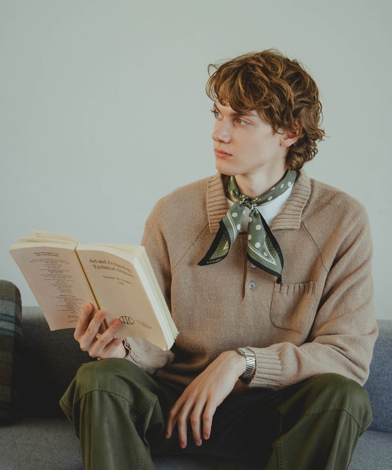 【新品】HEUGN SILK SCARF 希少品 フランス製　ユーゲン シルク 新品】HEUGN SILK SCARF 希少品 フランス製 ユーゲン シルク 74 Hand