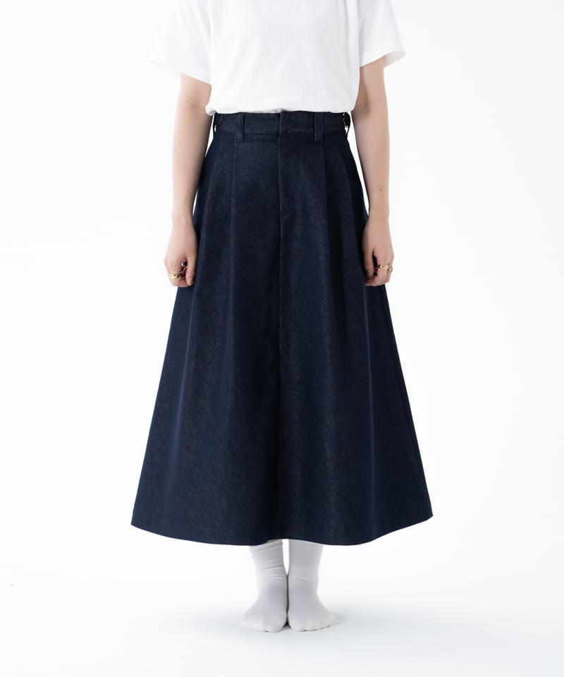 2025AW 先行予約】#-70 Rigid denim 2tuck skirt | UNF