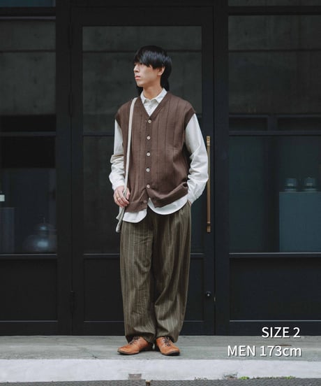 #-09 16G giza cotton vneck knit vest (Ivory)
