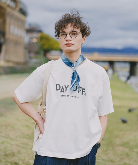 #-10 "DAYOFF" loose classic logo tee（White）