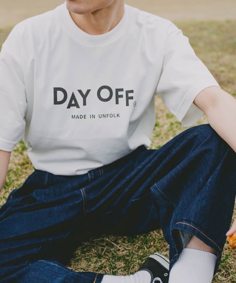 #-10 "DAYOFF" loose classic logo tee（White）