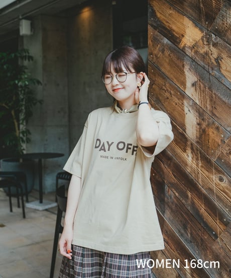 #-10 "DAYOFF" loose classic logo tee（Beige）