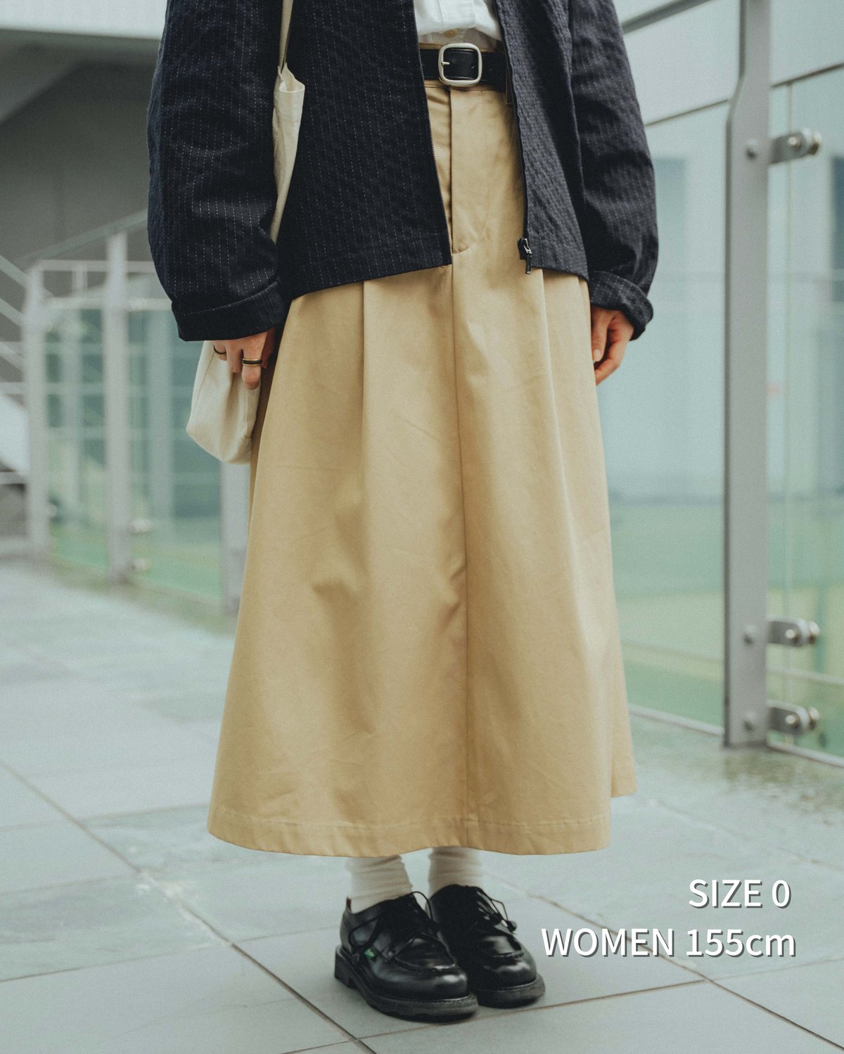 70 Ventile gabardine 2tuck skirt (Beige) | UN