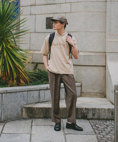 #-10 "DAYOFF" loose classic logo tee（Beige）