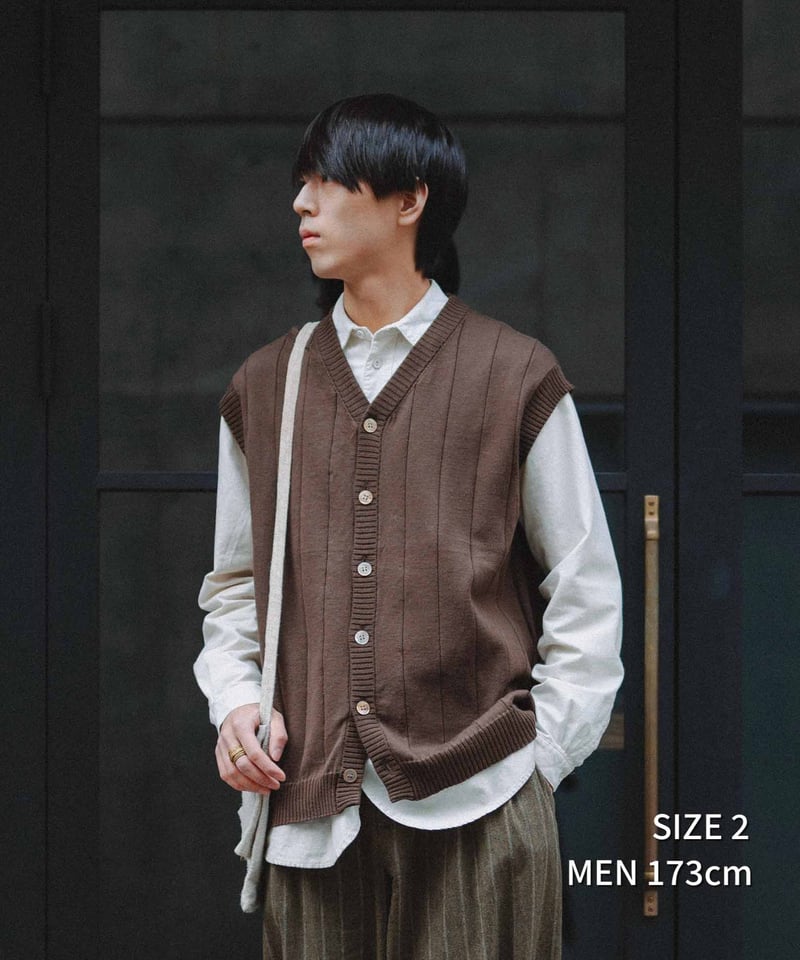 09 16G Giza cotton vneck knit vest (Navy) | U