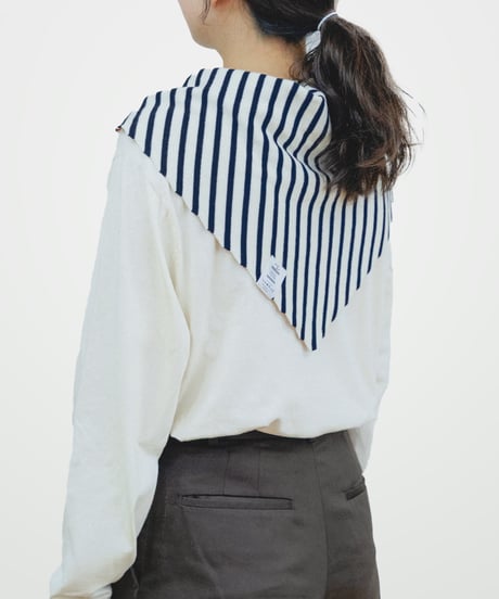 #-86 14G i-plating reversible border triangle scarf