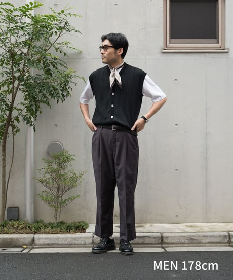 #-09 Giza cotton vneck knit vest (Black)