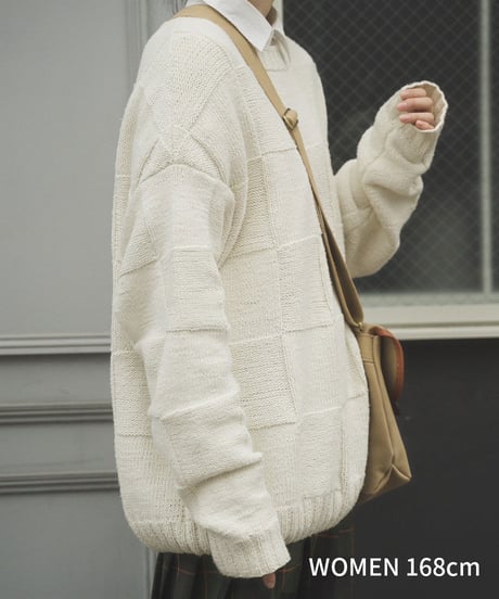 #-01 Blocking hand knit