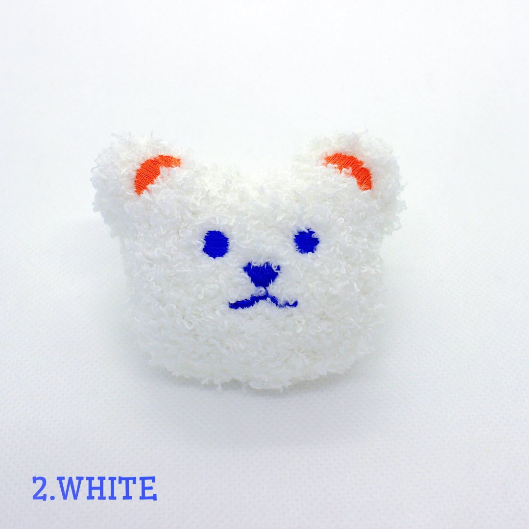 ぬいぐるみブローチ