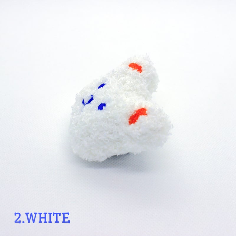 ぬいぐるみブローチ