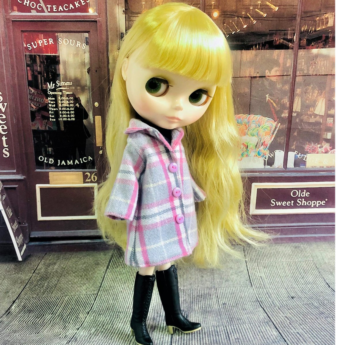 22センチ、1/6ドールサイズ アウトフィット☆ピンク×グレー