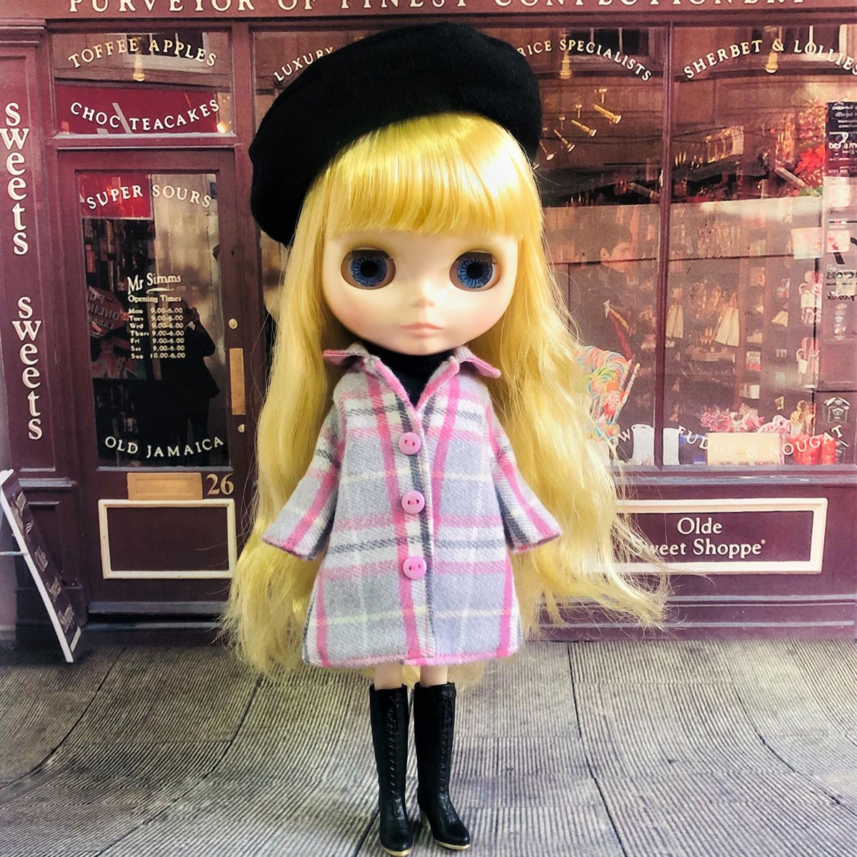 22センチ、1/6ドールサイズ アウトフィット☆ピンク×グレー