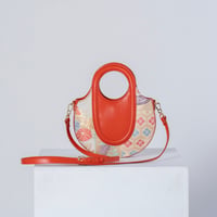 circle handle bag / 37