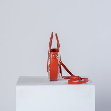 circle handle bag / 37