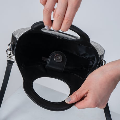 circle handle bag / 27