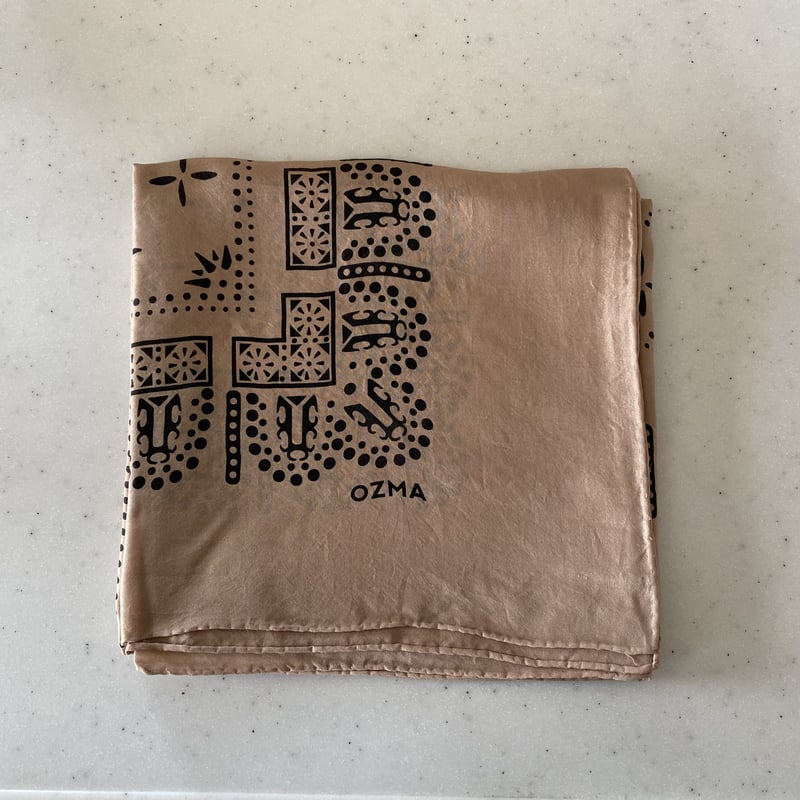 未使用　OZMA シルクバンダナ ブラウン 未使用OZMA シルクバンダナ ブラウン