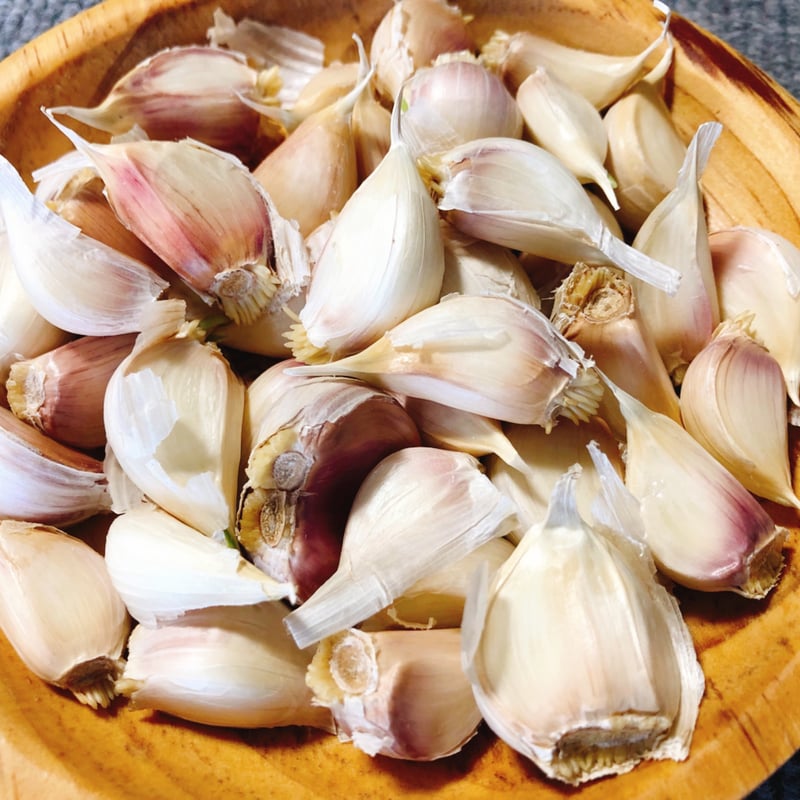 訳あり☆種用ジャンボにんにくバラ　箱別23キロ　愛知県産　栽培期間中農薬不使用 農薬・化学肥料不使用栽培】青森県産 にんにく 白・黒セット(ポスト