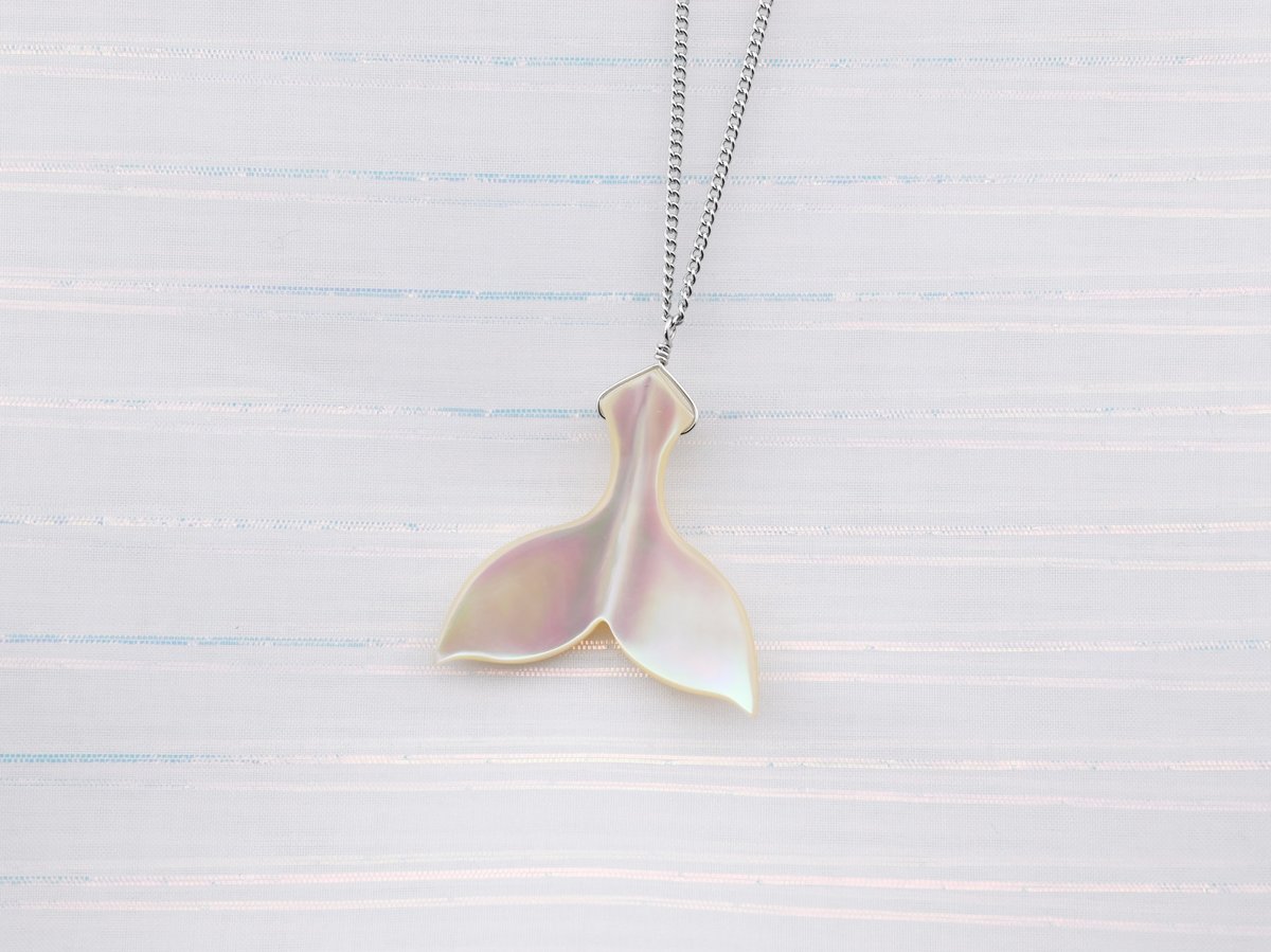 夜光貝ネックレス(ys24)マンタ ボーンカービング、シェルカービング