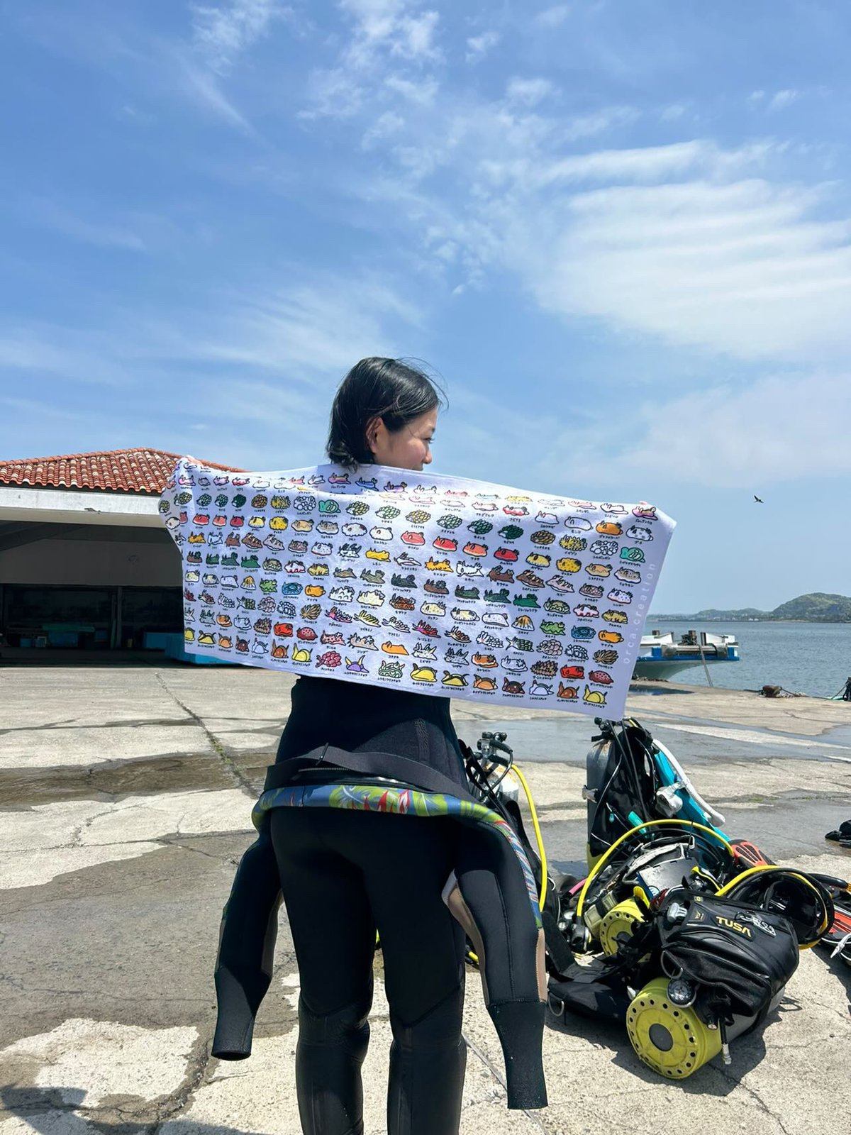 ウミウシ100種類 スポーツタオル | orca.creation