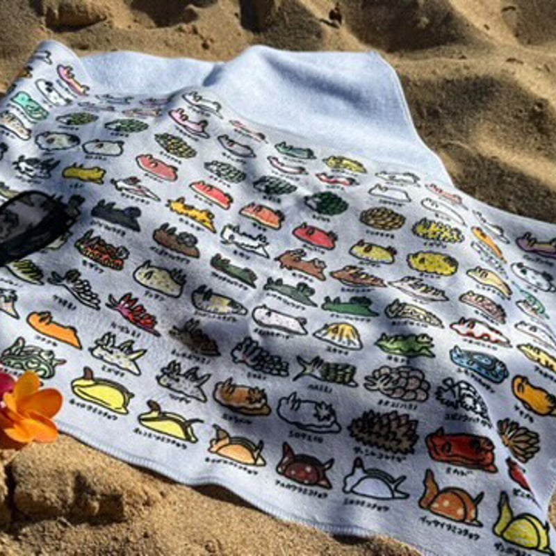 ウミウシ100種類 スポーツタオル | orca.creation
