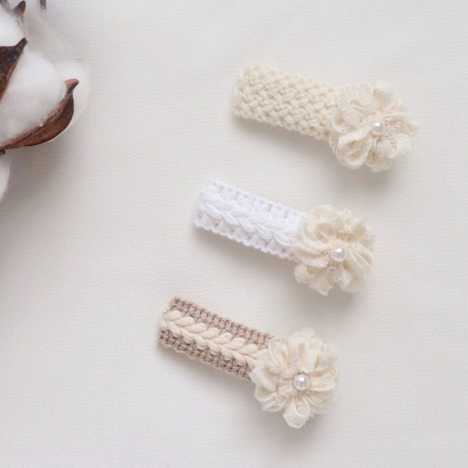 ニットフラワーのパッチンピン、ヘアクリップ | minoaka🌱