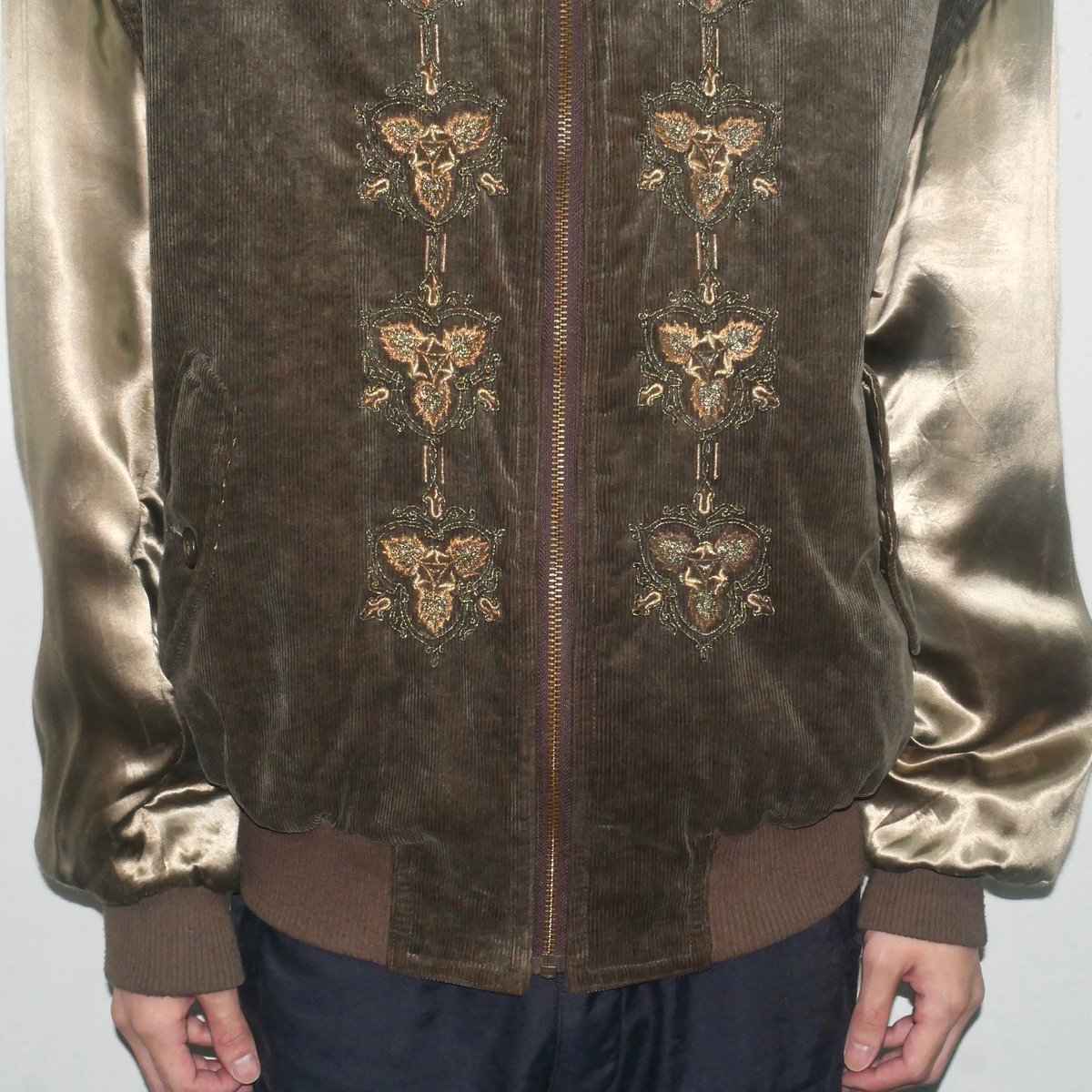 yoshiyuki konishi embroidery designed switching