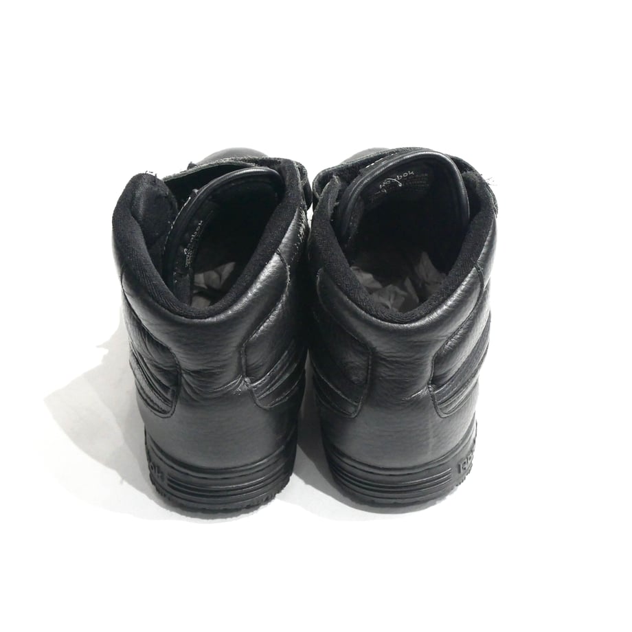 6a13f5ba2440d419efaa2bb7