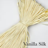 #306 Vanilla Silk パラコード 4mm 100m 光沢あり