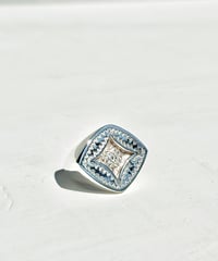 Relief-Diamond-RING