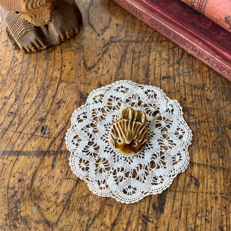 陶器ブローチ | STORES