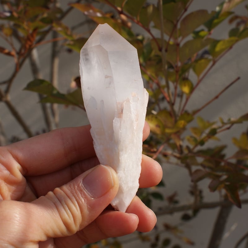 ピンクキャンドルクォーツ　鉱物原石　ラベンダーピンク　パイナップルクォーツ Pink Candle Quartz 1 ✧ ピンクキャンドルクォーツ | FLUXY
