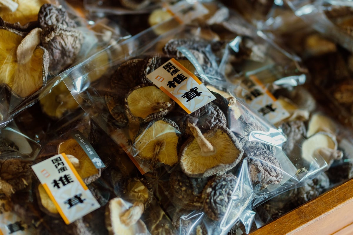 椎茸山なり(100g) | NAKATSURU BUSSAN SHOP