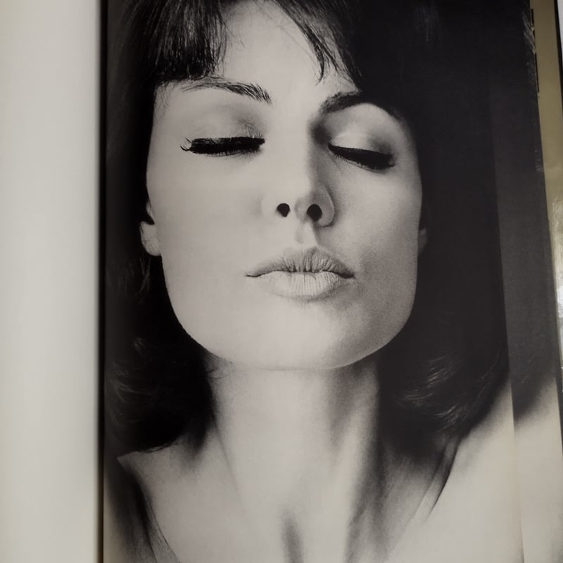 Mirror of Venus by Wingate Paine』写真集を超え永遠に持ってい