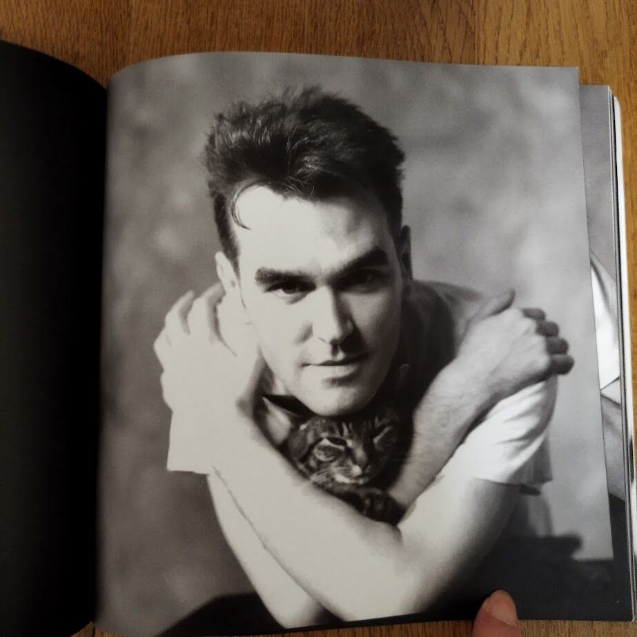 The Smiths ザ・スミス写真集「もう誰にも語らせない。」初版本★美品 ザ・スミス もう誰にも語らせない ポートレート付 写真集 | 音楽