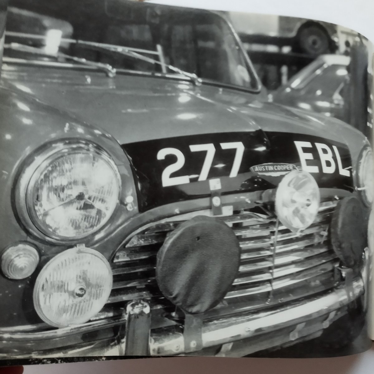 the book of the mini』kenneth ullyett 60sのミニクーパ the book of the mini』kenneth ullyett 60sのミニクーパ