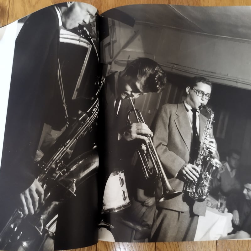 Young Chet チェット・ベイカー　写真集　ハードカバー Amazon | Young Chet : The young Chet Baker photographed by William
