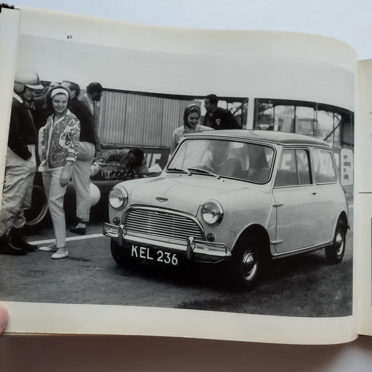 the book of the mini』kenneth ullyett 60sのミニクーパ the book of the mini』kenneth ullyett 60sのミニクーパ