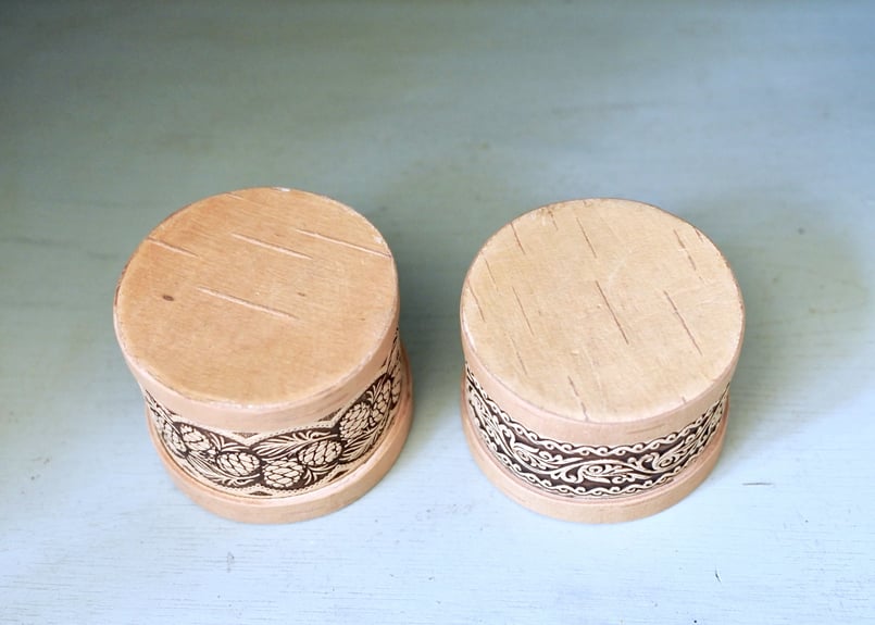 ロシア雑貨・白樺細工・ベレスタ・伝統工芸品・収納ボックス・ハンドペイントいちご ロシア雑貨店マリンカ / 白樺細工ベレスタ 型押しミニ小物入れ